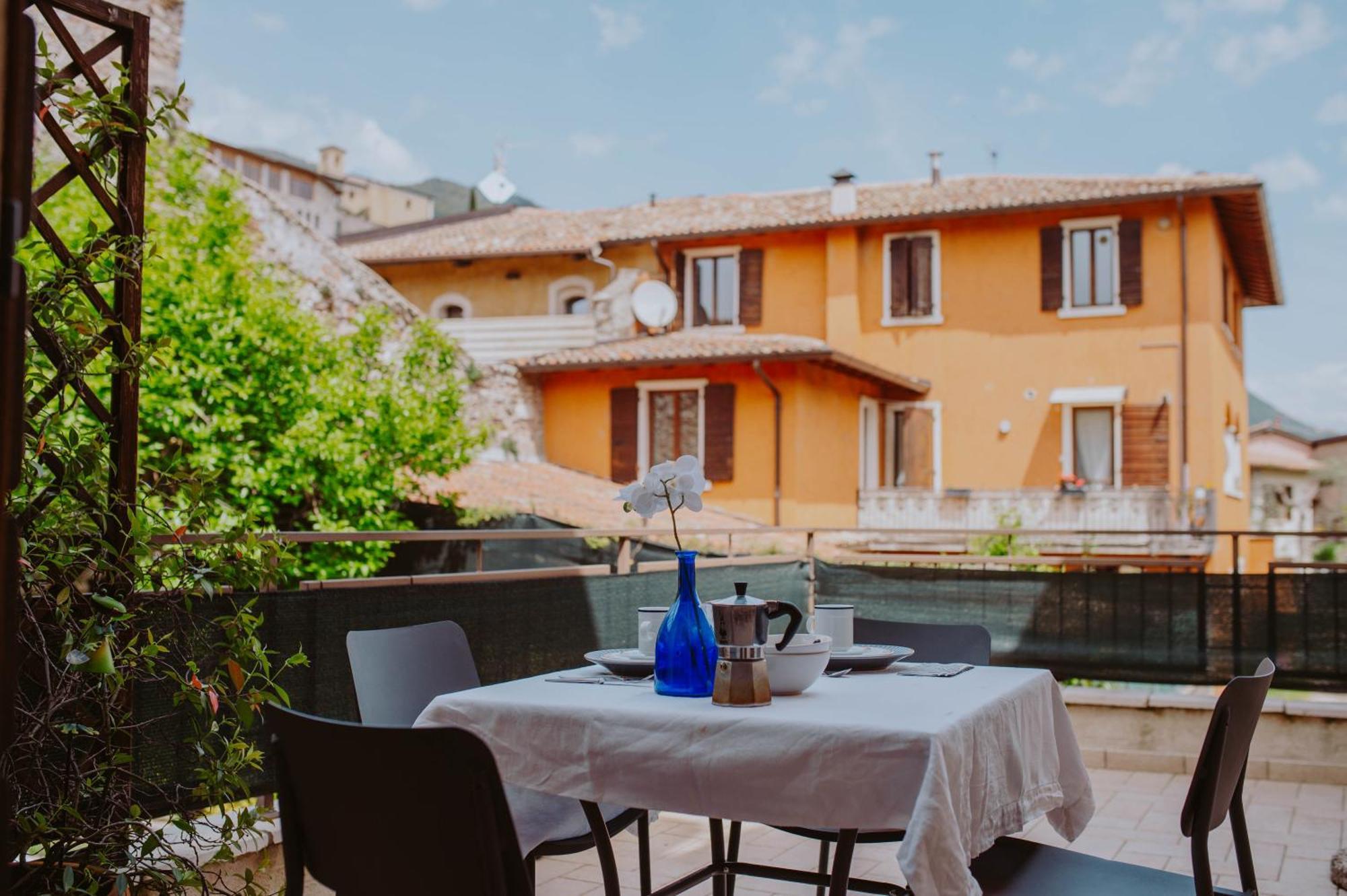Campolivo Apartment Gargnano Exterior photo