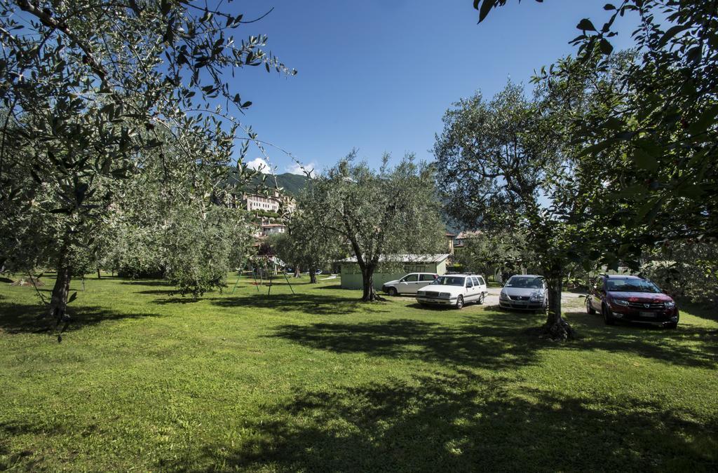 Campolivo Apartment Gargnano Exterior photo